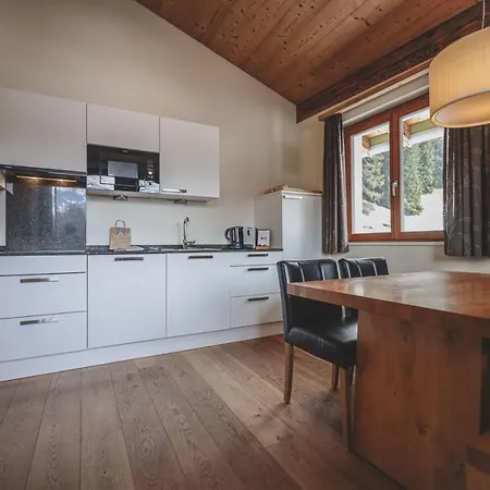 Apartment Privà Alpine