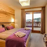 Privà Alpine Appartamento *
