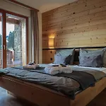 Apartment Privà Alpine